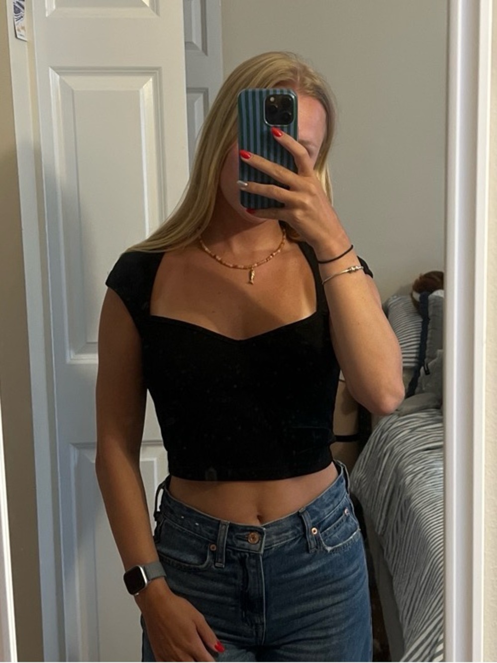 Black Ribbed Sweetheart Cap Sleeve Crop Top